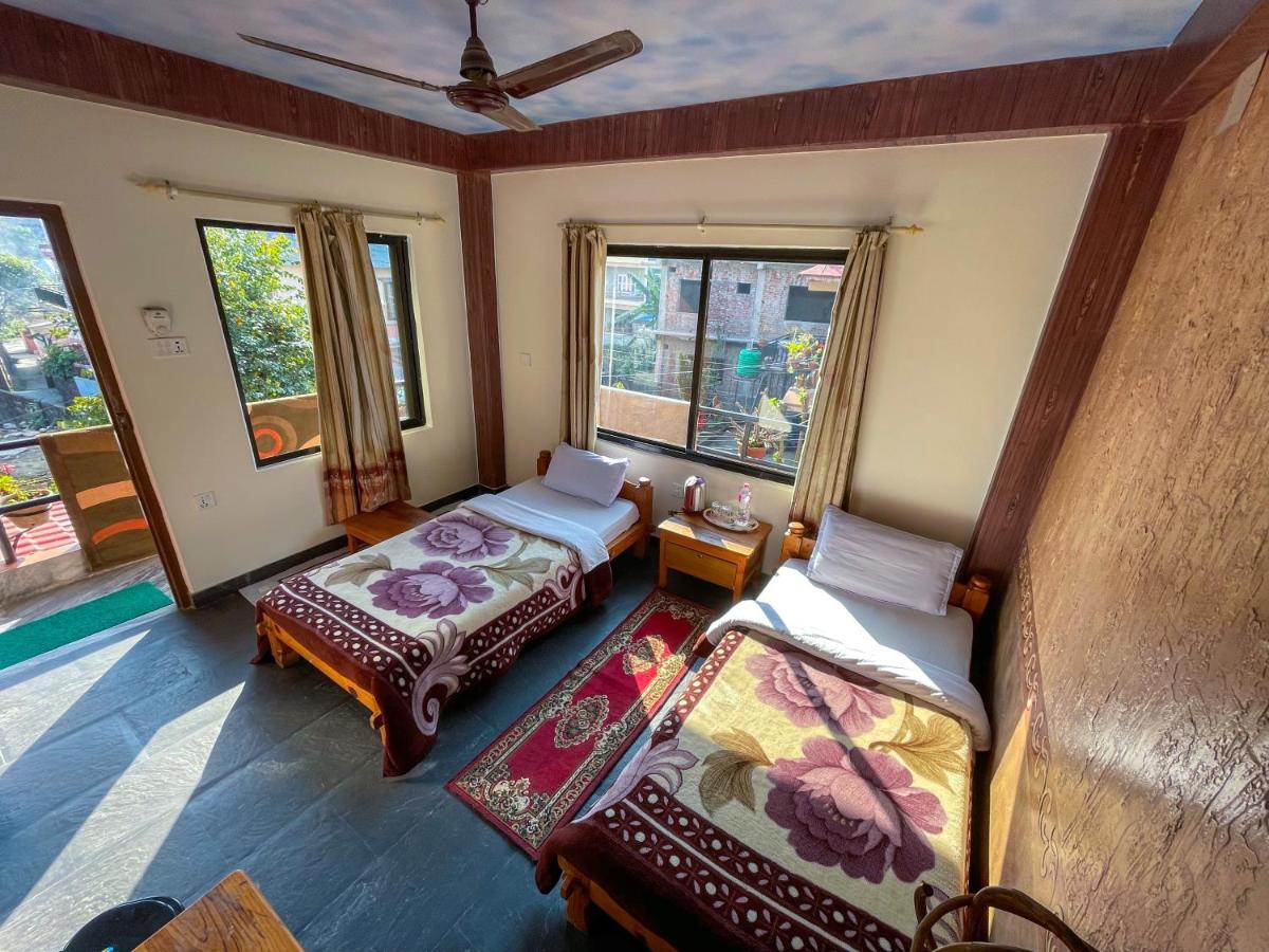 Hotel Hakoniwa Pokhara Exterior foto