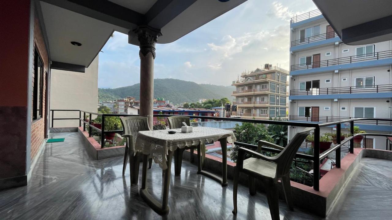 Hotel Hakoniwa Pokhara Exterior foto