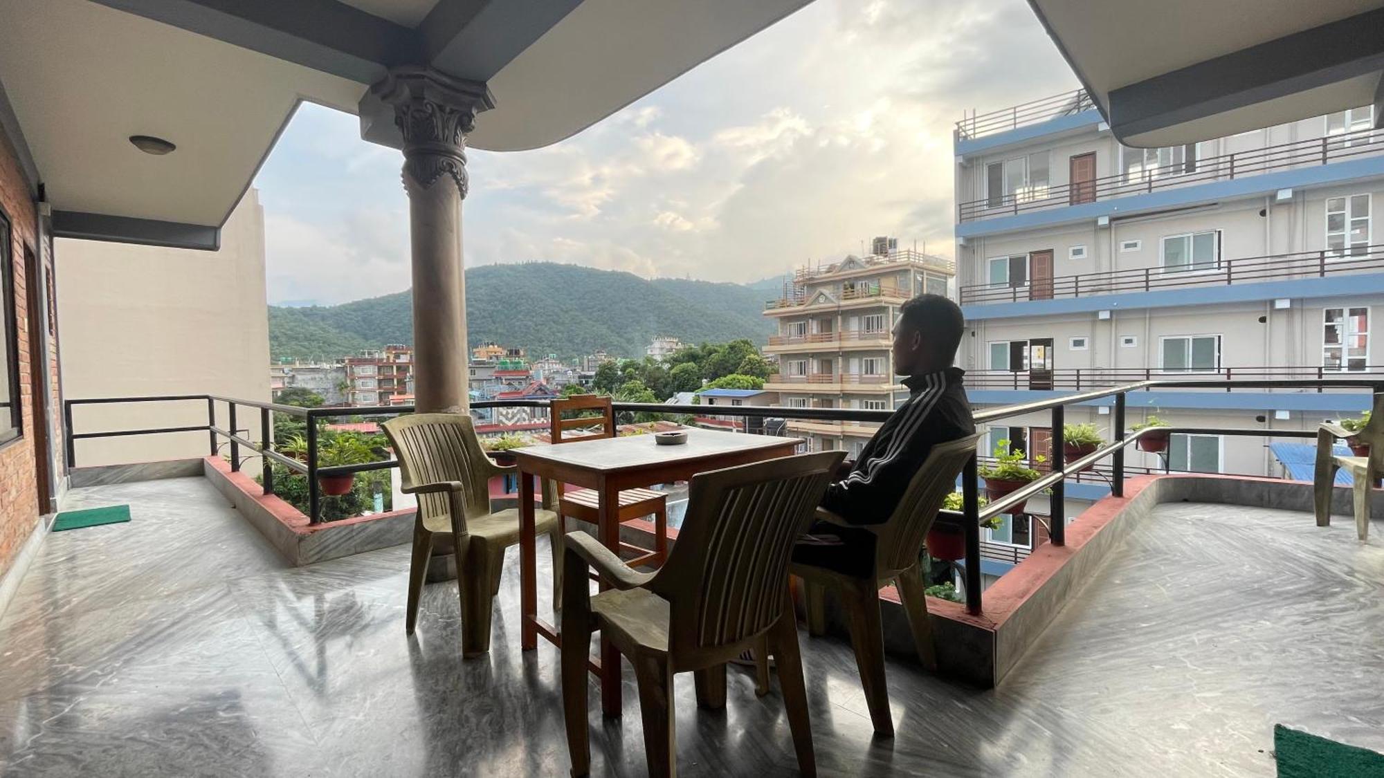 Hotel Hakoniwa Pokhara Exterior foto