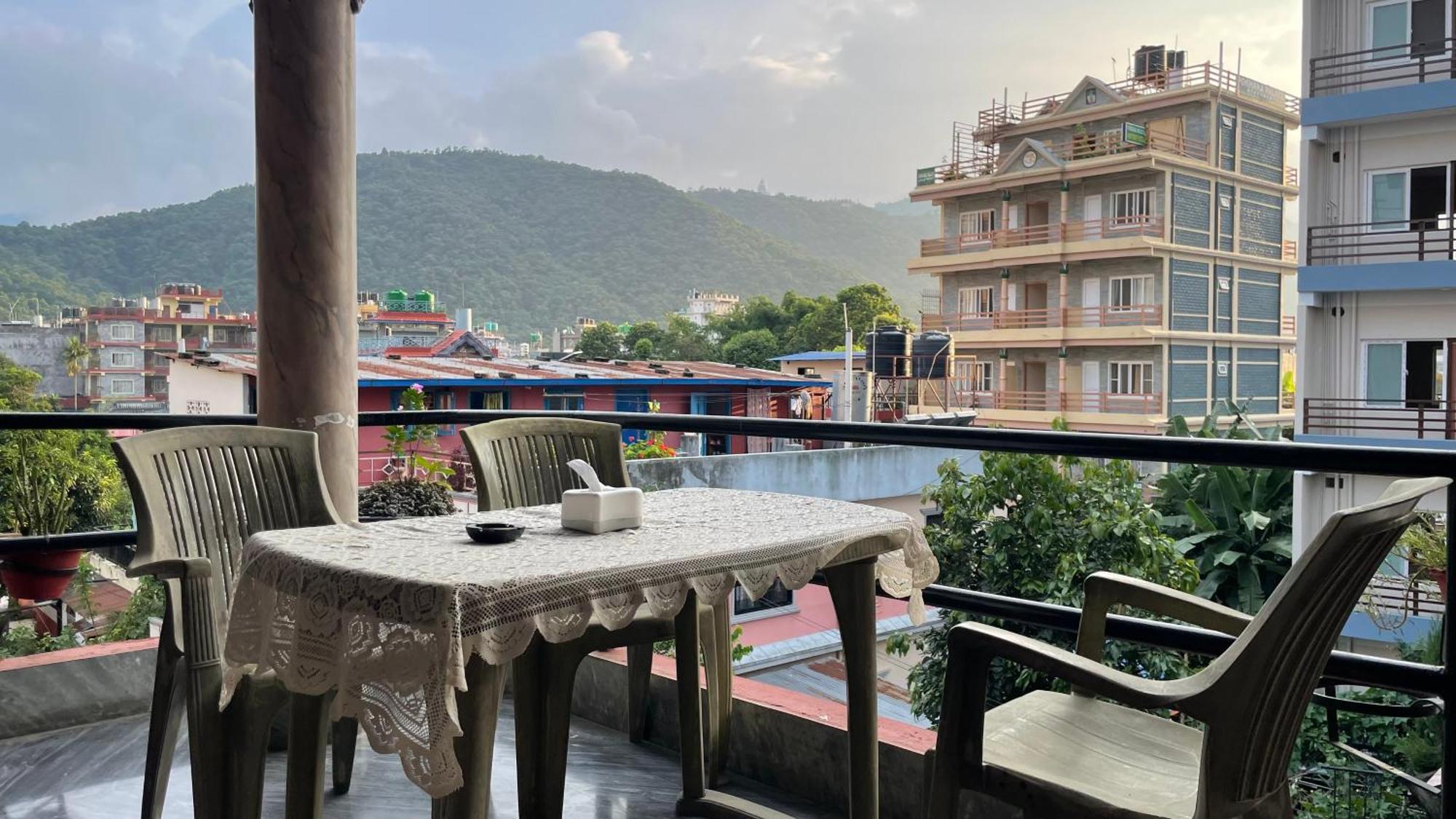 Hotel Hakoniwa Pokhara Exterior foto